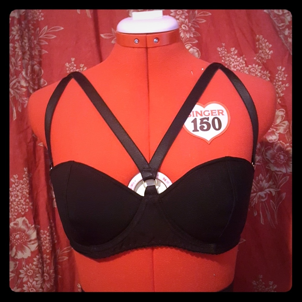 32D black balconette bra with harness straps